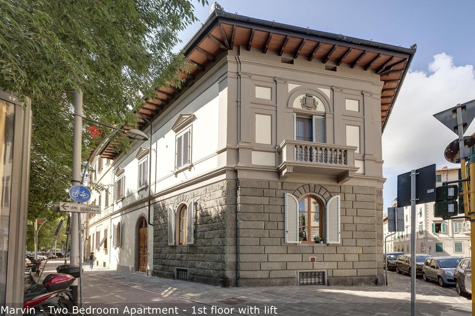 Bonnie - Clyde - Marvin Apartments By Mamo Firenze Bagian luar foto