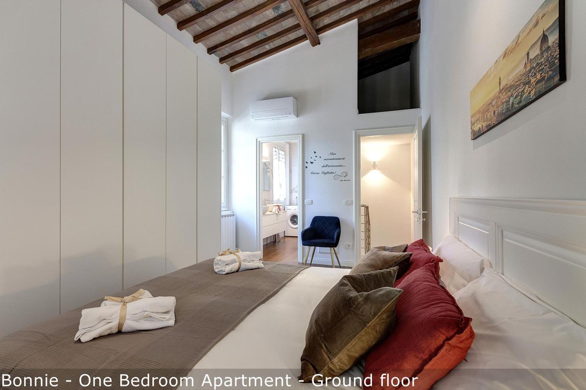 Bonnie - Clyde - Marvin Apartments By Mamo Firenze Bagian luar foto